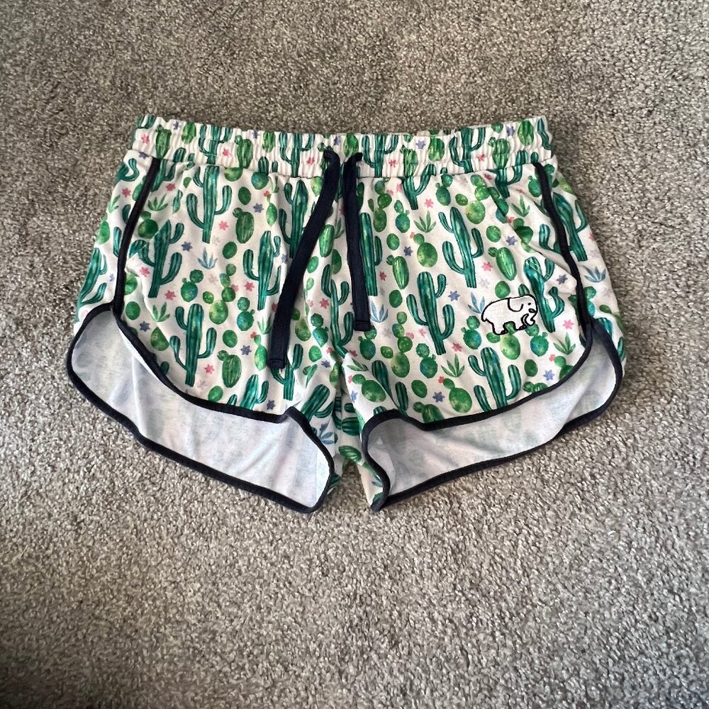 Ivory Ella shorts womens medium green cactus sweat athletic travel logo summer‎